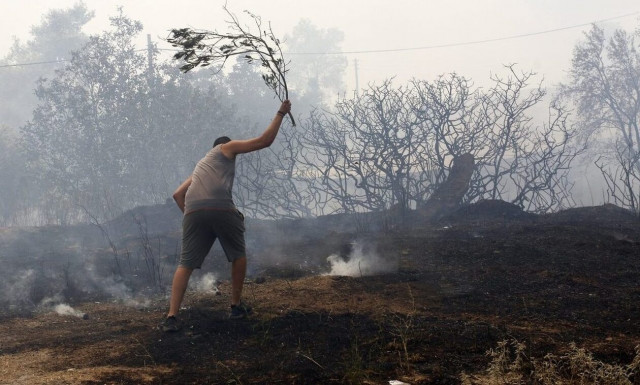 Φωτιές: Ανεύθυνο να μην εξετάσουμε πιθανό οργανωμένο σχέδιο εμπρησμών, λέει ο Κικίλιας