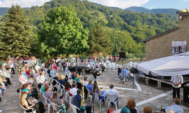 Γεμάτη συμβολισμούς η χθεσινή εκδήλωση για τα 34α Πρέσπεια που έγινε στη Δροσοπηγή Φλώρινας