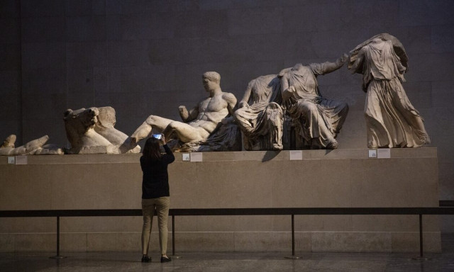 Financial Times: Η σιωπή από την Ελλάδα είναι σημάδι ότι μία συμφωνία για τα Γλυπτά είναι κοντά