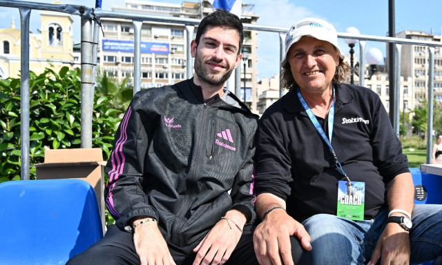 Πομάσκι για τον «χρυσό» Τεντόγλου: «Εμπνέει τα παιδιά να πάνε στο γήπεδο, αντί για τις συμμορίες»