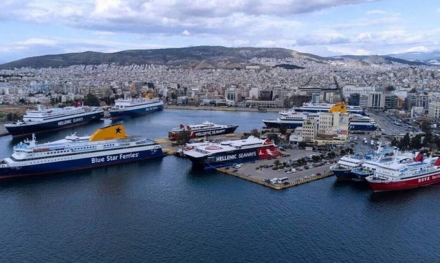 Η ελληνική ακτοπλοΐα προσπαθεί πολύ σκληρά να επιβιώσει σημειώνει έρευνα της XRTC