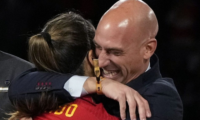 Ισπανία: Η μητέρα του Ρουμπιάλες κλείστηκε σε εκκλησία και κάνει απεργία πείνας