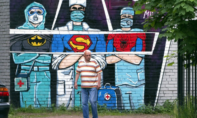 Κορονοϊός: Ποια είναι η νέα παραλλαγή «Pirola» που προκαλεί πονοκέφαλο - Tι ξέρουμε μέχρι τώρα