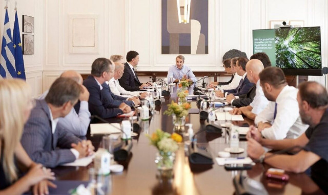 Φωτιές: Αναδασωτέες οι καμένες εκτάσεις - Όλα τα μέτρα που αποφασίστηκαν για Έβρο και Πάρνηθα