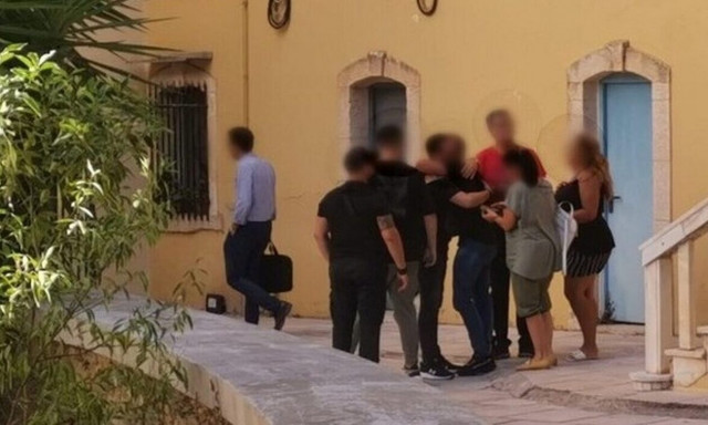 Κρήτη: «Είχαμε συμφωνήσει 52.000 ευρώ και έχω φέρει παραπάνω» - Ο διάλογος αστυνομικού με δικηγόρο