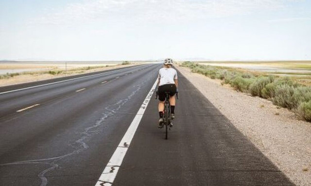 Αρθροπλαστική γόνατος: Ποια αθλήματα επιτρέπονται και πότε είναι ασφαλής η επιστροφή;