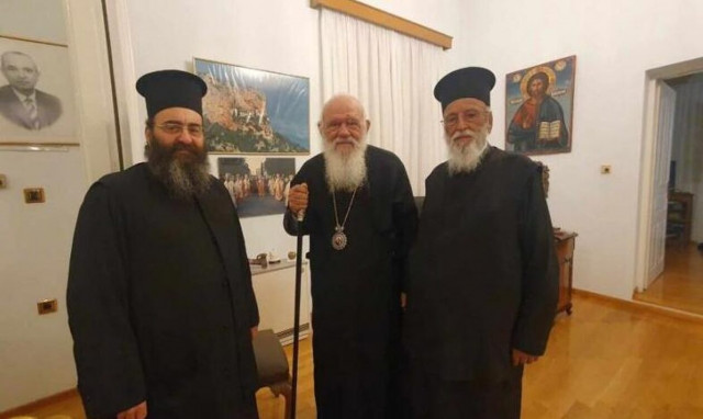 Στην Τρίπολη ο Αρχιεπίσκοπος Ιερώνυμος – Ευχήθηκε στον Μαντινείας Αλέξανδρο