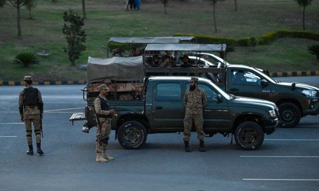 Πακιστάν: Εννέα στρατιώτες νεκροί σε επίθεση αυτοκτονίας στο Βόρειο Ουαζιριστάν