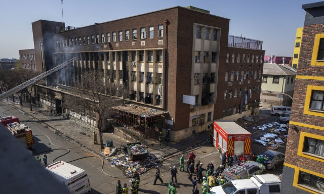 Φονική φωτιά στο Γιοχάνεσμπουργκ 