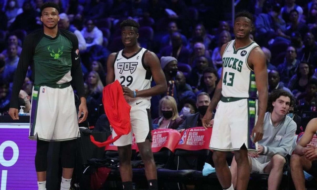 Ο Γιάννης Αντετοκούνμπο θα έχει στους Μπακς και τον Άλεξ