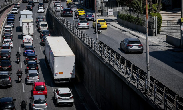Κίνηση τώρα: Σημειωτόν στον Κηφισό λόγω τροχαίου στην περιοχή του Αγίου Ιωάννη Ρέντη