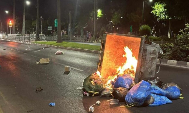 Κύπρος: Εικόνες χάους στη Λεμεσό από χούλιγκαν - 13 συλλήψεις