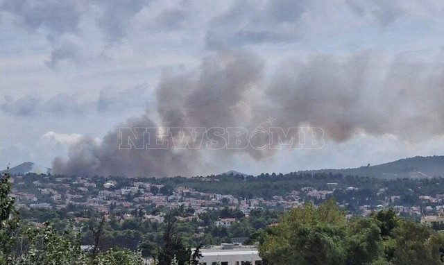 Φωτιά στη Σταμάτα: Μήνυμα του 112 - «Παραμείνετε σε ετοιμότητα»