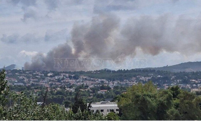Φωτιά στη Σταμάτα: Μεγάλη κινητοποίηση της Πυροσβεστικής - Προειδοποιητικό μήνυμα από το 112