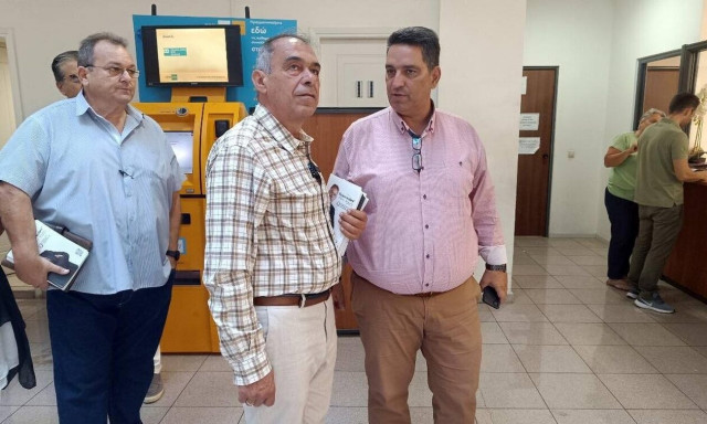 Γιώργος Ιωακειμίδης: Επισκέφθηκε τα γραφεία της Περιφέρειας Αττικής στον Πειραιά