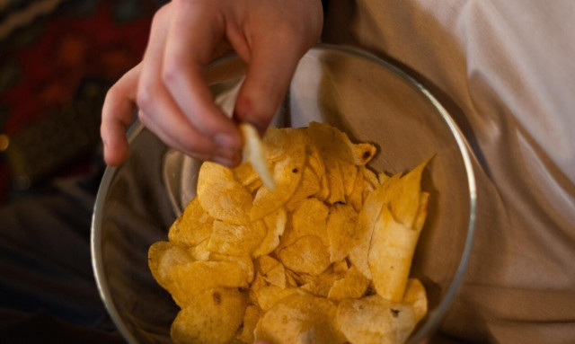 TikTok: Έφηβος πέθανε αφού έφαγε καυτερό πατατάκι σε διαδικτυακή πρόκληση