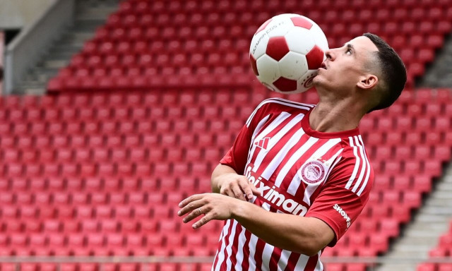 Ολυμπιακός: Οι μαγικές στιγμές του Ποντένσε - «Ο Σούπερμαν επέστρεψε στον Πειραιά» (vid)