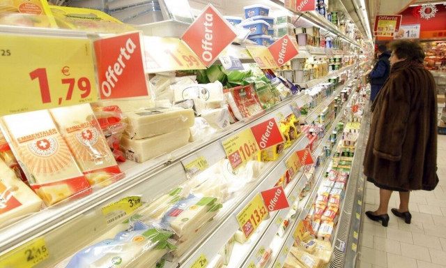 Ιταλία: Πρωτοβουλία για τρίμηνη συγκράτηση των τιμών στα σούπερ μάρκετ
