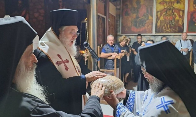 Ο Μητροπολίτης Κηφισίας στην Ιερά Μονή Ταξιάρχου Μιχαήλ Πολυδενδρίου Αττικής