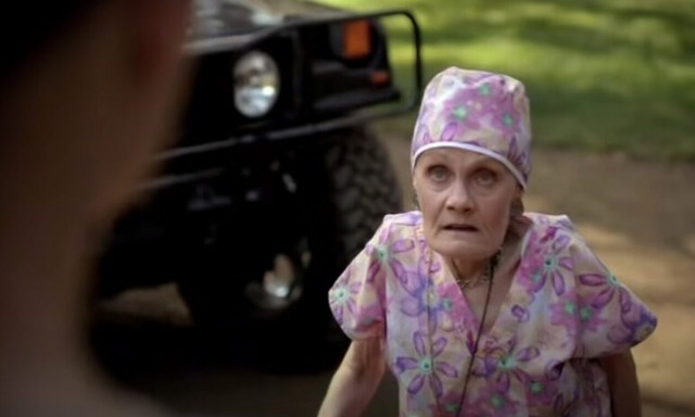 H Μάρσια ντε Ρους σε σκηνή της σειράς True Blood