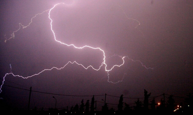 Κακοκαιρία Daniel: Μήνυμα του 112 στην Αίγινα