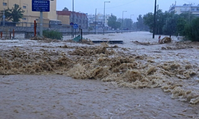 Κακοκαιρία Daniel: Ήχησε το 112 για τον Δομοκό - Εκκενώνονται οι οικισμοί Σοφιάδα και Πετρίλια