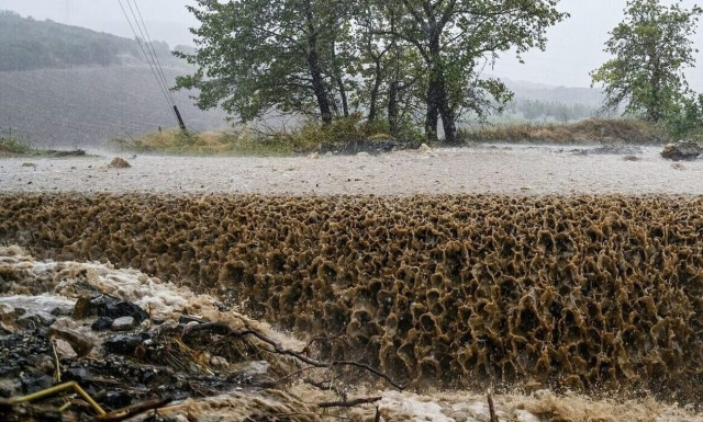 Κακοκαιρία Daniel: Έχουν πραγματοποιηθεί 820 διασώσεις - Πάνω από δυο μέτρα η στάθμη σε περιοχές