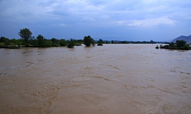 Κακοκαιρία Daniel: Αναφορές για διαρροή υγραερίου στον Κοσκινά Καρδίτσας