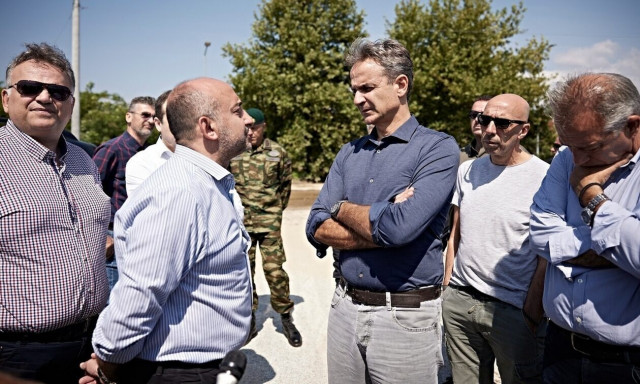 Σε κόκκινο συναγερμό η κυβέρνηση για τους νεκρούς και τους αγνοούμενους