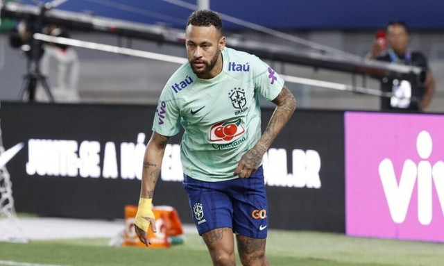 Νεϊμάρ: Έτοιμος να σπάσει το ρεκόρ του Πελέ - Ερωτήματα μετά την εικόνα του στην προπόνηση (pics)