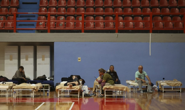 Καρδίτσα: Σε σχολείο διανυκτέρευσαν οι διασωθέντες από τις πλημμυρισμένες περιοχές