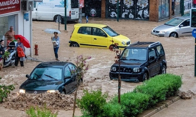 Κακοκαιρία Daniel: Επανήλθε το ρεύμα στον Βόλο