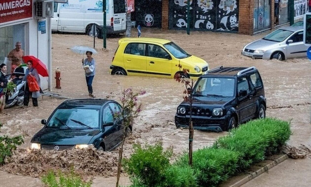 Κακοκαιρία Daniel: Κλειστές οι υπηρεσίες της ΔΥΠΑ σε Λάρισα και Βόλο