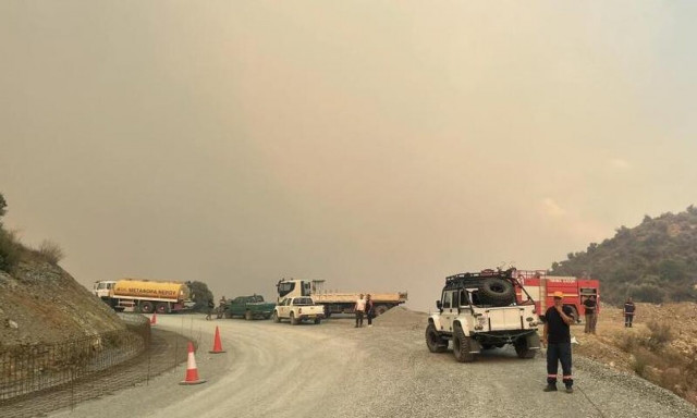 Κύπρος: Πύρινη κόλαση στη Λεμεσό (vid)