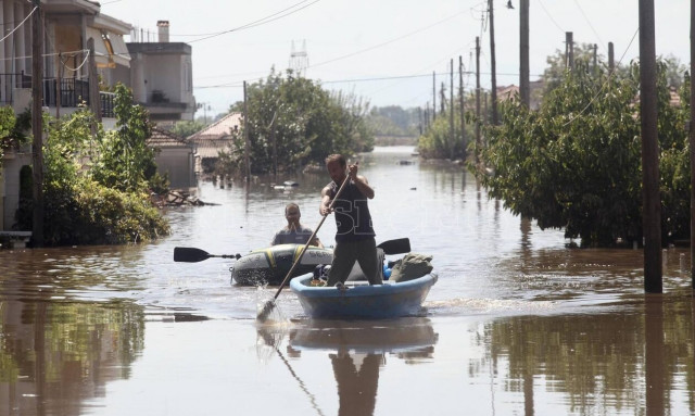 Κακοκαιρία Daniel - Αποστολή Newsbomb.gr στη Θεσσαλία: «Έφυγα για να σωθώ και πήγα να πνιγώ εδώ»