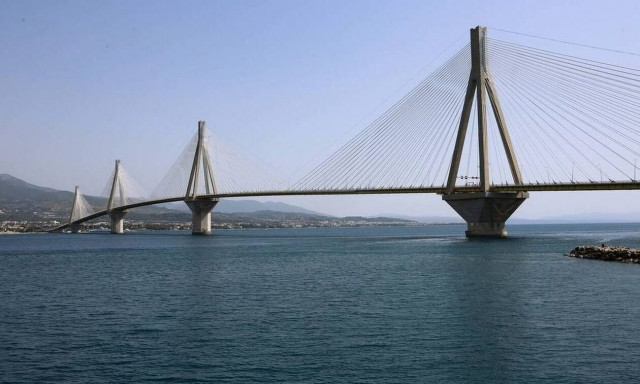 Παρατείνεται η δωρεάν διέλευση στα διόδια Ρίου και στην Εγνατία με την Ιονία Οδό