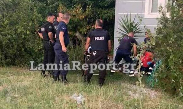 Λαμία: Έπεσε από τη στέγη όπου είχε ανεβεί για εργασίες (pics)