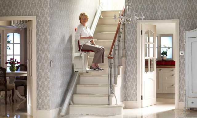 Πού θα βρείτε και πώς θα επιλέξετε το κατάλληλο αναβατόριο σκάλας με βάση τις ανάγκες σας