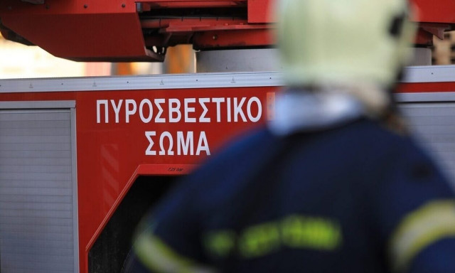 Φωτιά τώρα σε λεωφορείο στο Ρέντη