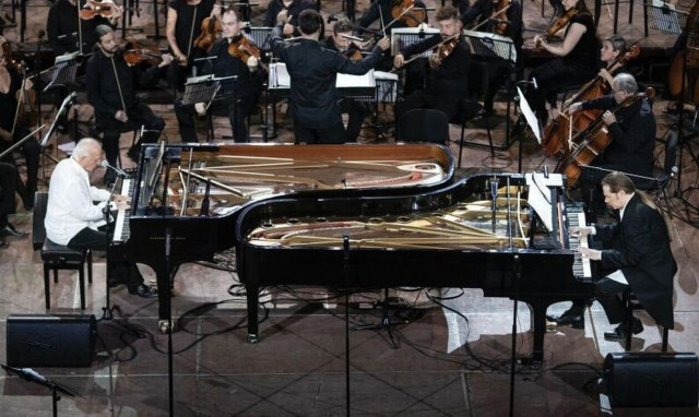 Χατζηνάσιος - Κορκολής: Στις 17/9 στο Ηρώδειο