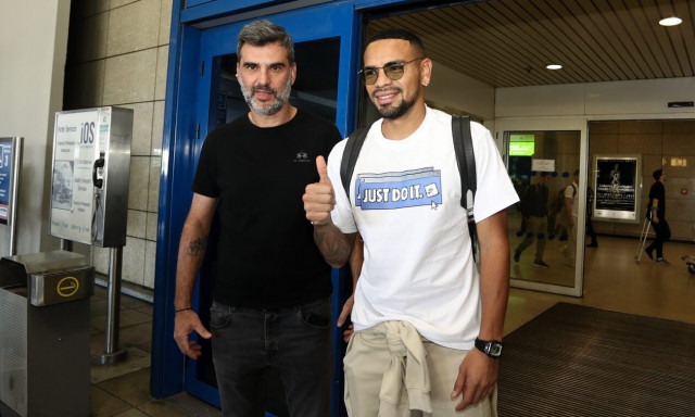 Μεταγραφές, ΑΕΚ: Στην Αθήνα ο Κάλενς - Πότε μπαίνει στις προπονήσεις