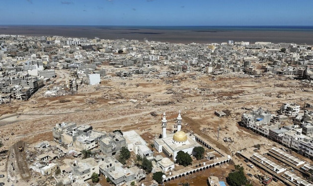 Λιβύη: Η τραγωδία ενώνει τους κατοίκους - Περνούν τις γραμμές του μετώπου για να προσφέρουν βοήθεια
