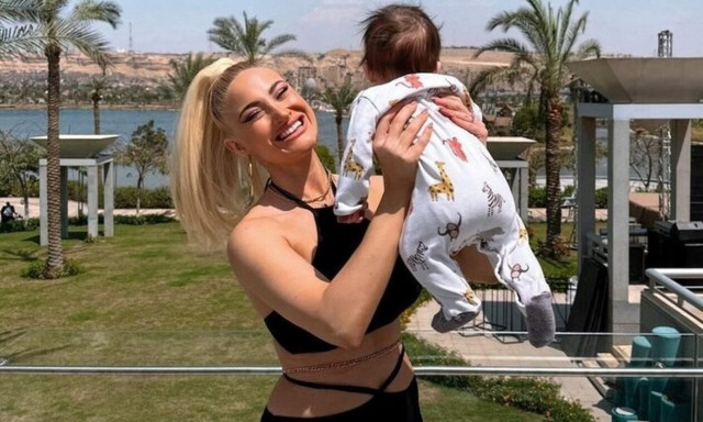 Έξαλλη η Ιωάννα Τούνη: Καλεσμένη στη βάφτιση του γιου της αποκάλυψε το όνομα που θα δώσουν στο παιδί