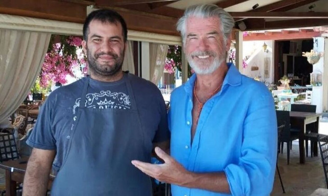 Πιρς Μπρόσναν: Διακοπές στην Σάμο - Το ελληνικό φαγητό που ξετρέλανε τον πρώην 007