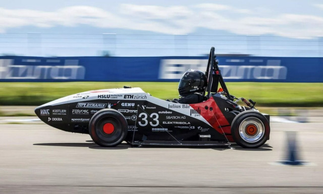 Αυτό είναι το πιο γρήγορο ηλεκτρικό στον κόσμο!