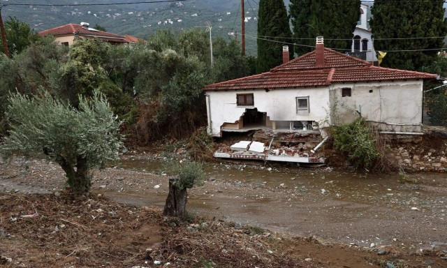 Water level at Lake Karla subsiding but Volos without safe drinking water for 13th day