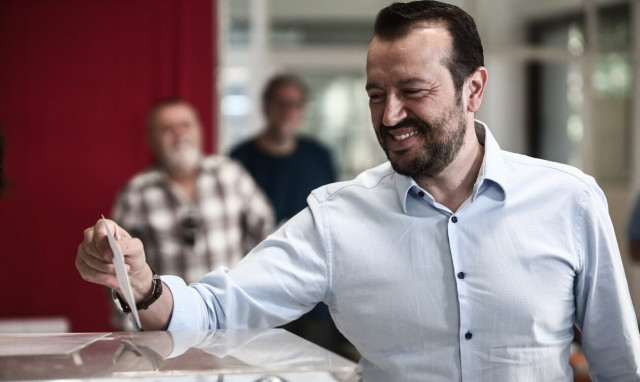 Εκλογές ΣΥΡΙΖΑ: Ψήφισε ο Νίκος Παππάς – «Χτίζουμε την παράταξη της νίκης»