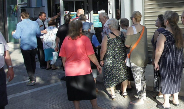 Μηδενίζεται το πέναλτι του 30% για τους συνταξιούχους που εργάζονται - Δείτε παράδειγμα