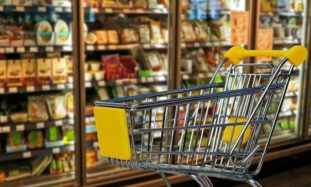 Ακρίβεια: Στα «κάγκελα» οι καταναλωτές – Μικρότερες συσκευασίες, ίδιες τιμές