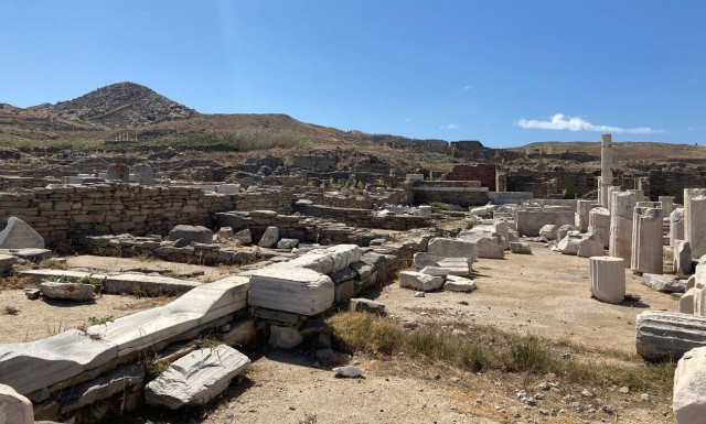 Πανσέληνος στη Δήλο με τον Δημήτρη Παπαδημητρίου - Οι καλλιτέχνες και το πρόγραμμα